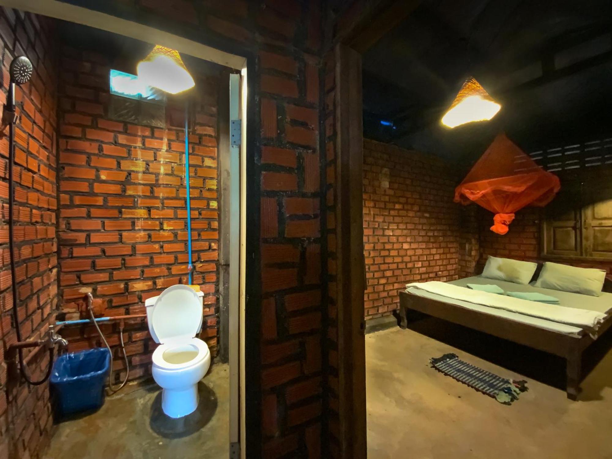 Backpacker Hostel And Jungle Trekking Banlung Zewnętrze zdjęcie
