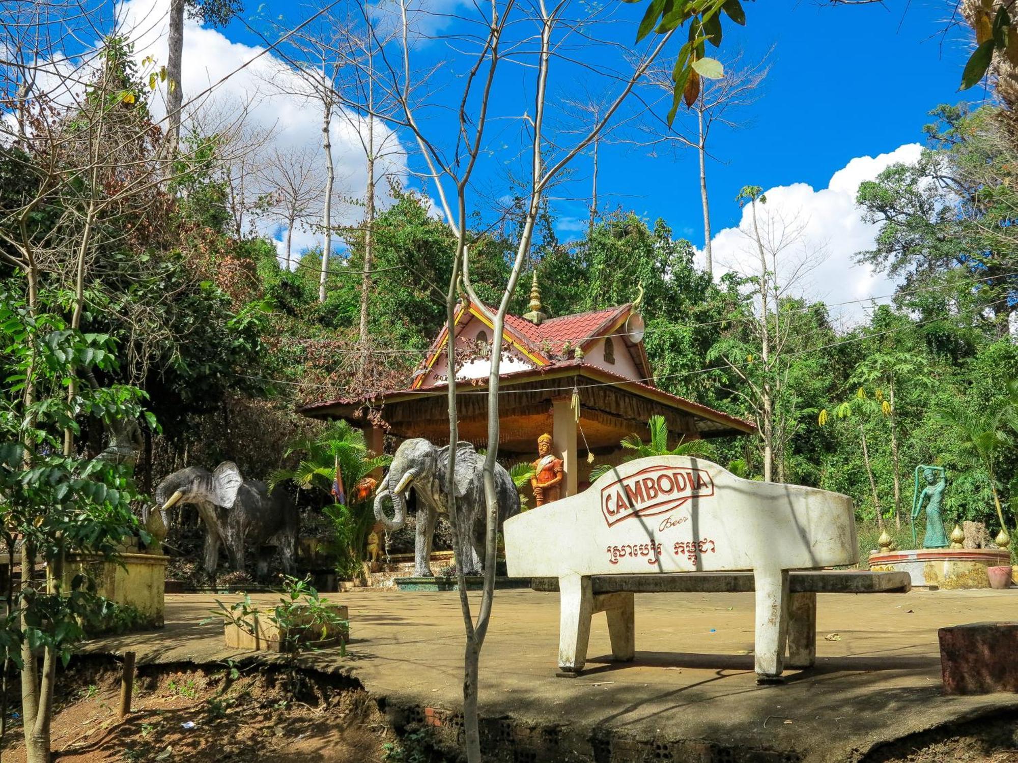 Backpacker Hostel And Jungle Trekking Banlung Zewnętrze zdjęcie